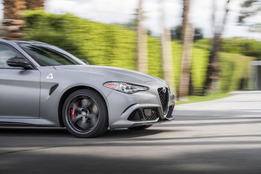  Alfa Romeo Giulia Quadrifoglio NRING (952) 2019 года  (NA) (фото 6 из 31)